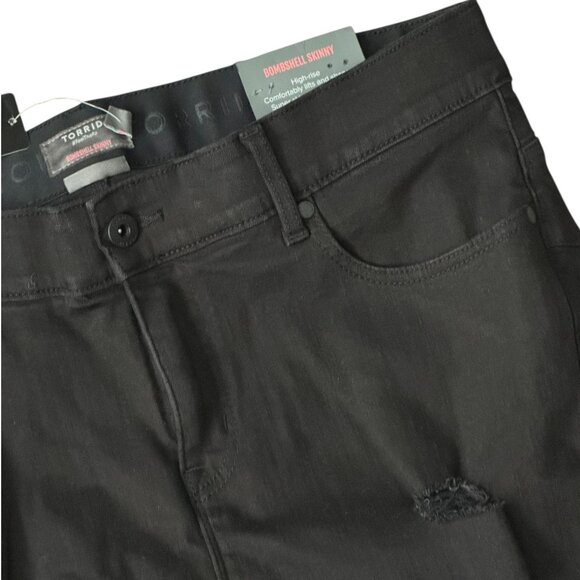 TORRID NWT Bombshell Stretch Skinny Jeans Destructed High Rise Black Size 20XS - Picture 11 of 11